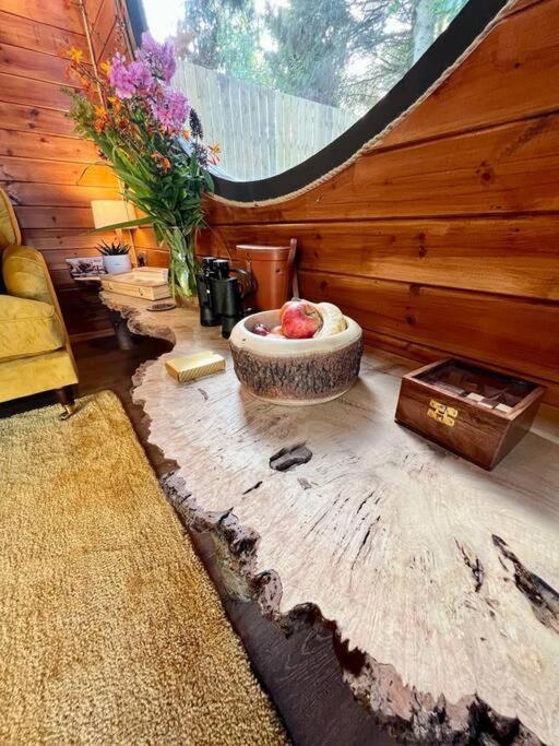 The Pines Treehouse At Treetops Hideouts Richmond  Buitenkant foto